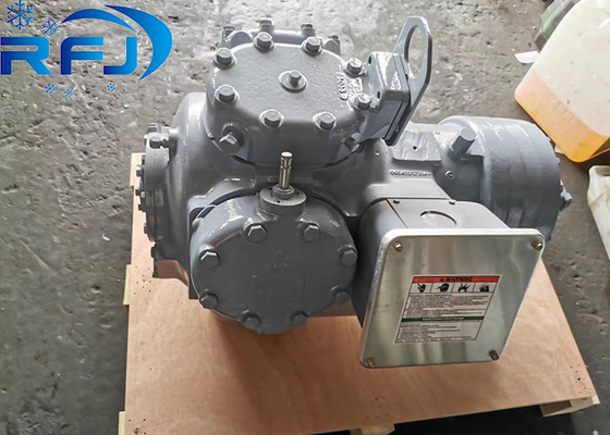주문 25HP 운반대 냉각장치 압축기 반 신비한 압축기 06EM475 9.0L 기름 책임 400V 50Hz online manufacture