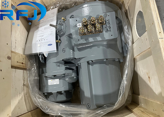 식품 산업을 위한 Carlyle 06DR718 반 신비한 압축기 5HP 22.6L 기름 책임